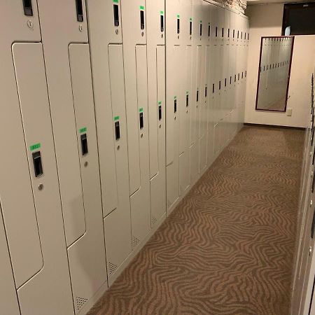 Capsule Hotel Shibuya Токио Экстерьер фото