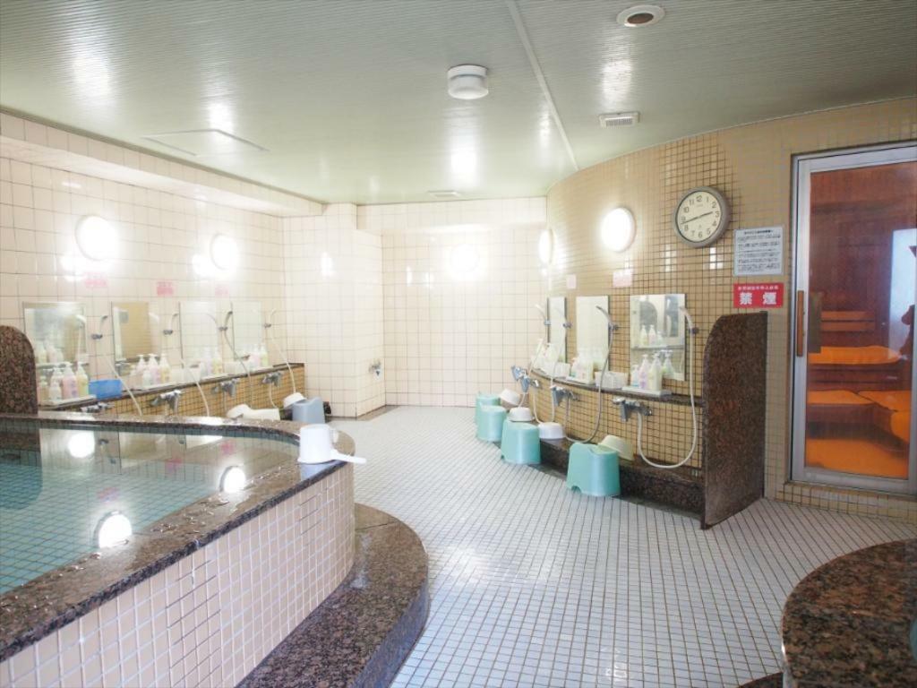 Capsule Hotel Shibuya Токио Экстерьер фото